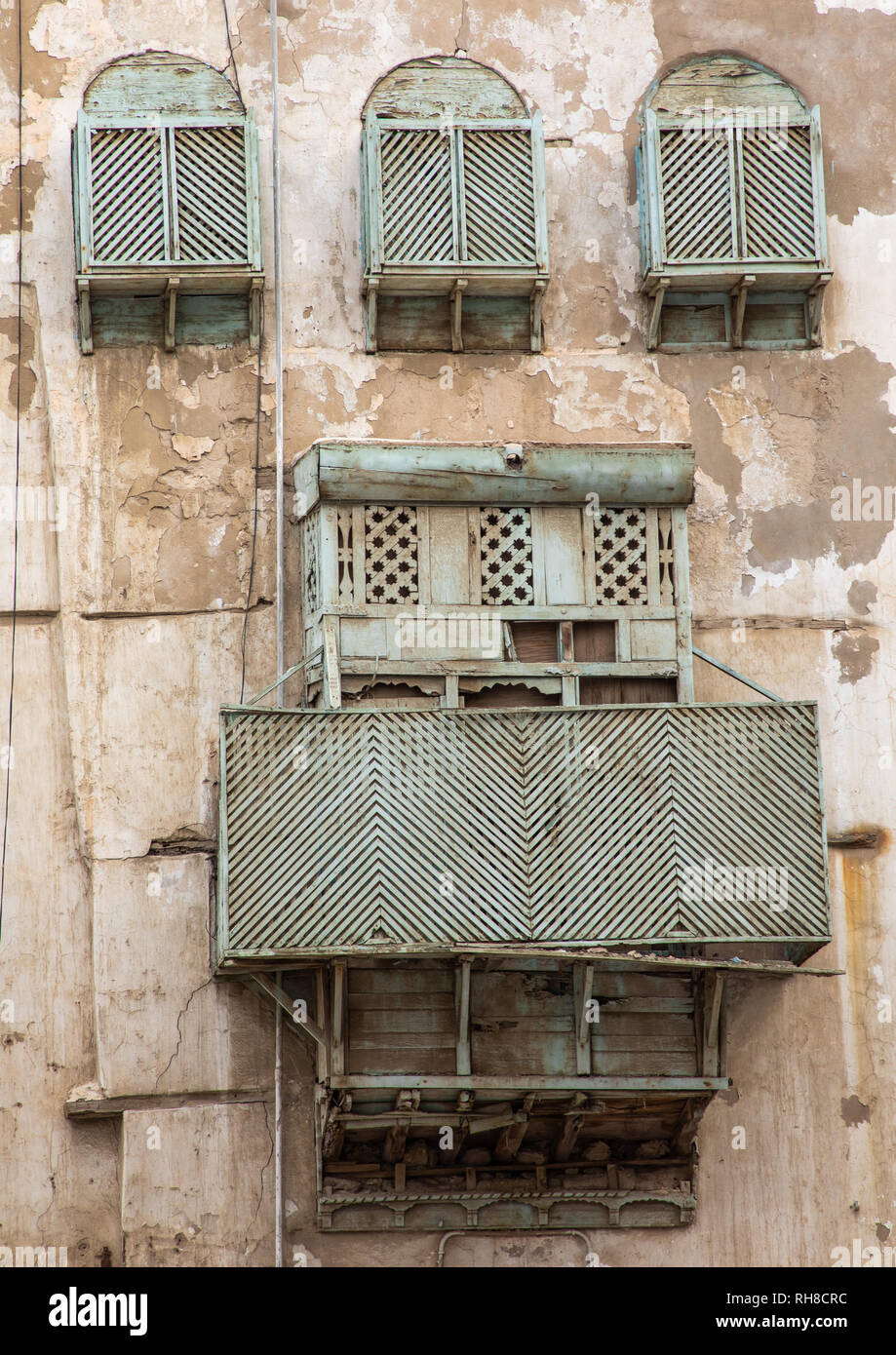 Altes Haus mit Holz- mashrabiya in al-Balad Viertel, Mekka Provinz, Jeddah, Saudi-Arabien Stockfoto