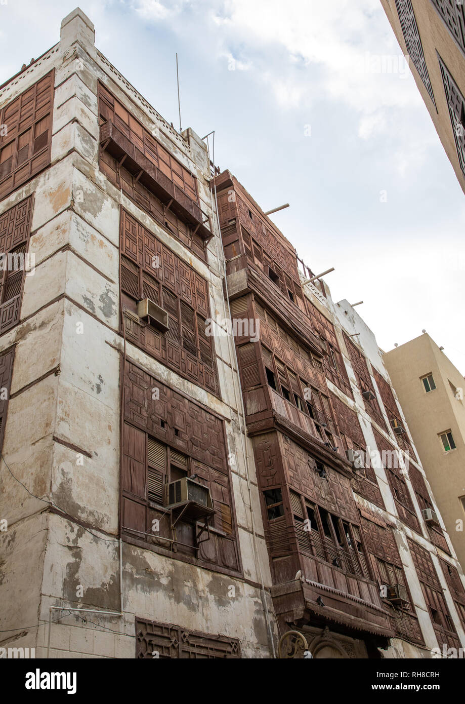 Altes Haus mit Holz- mashrabiya in al-Balad Viertel, Mekka Provinz, Jeddah, Saudi-Arabien Stockfoto