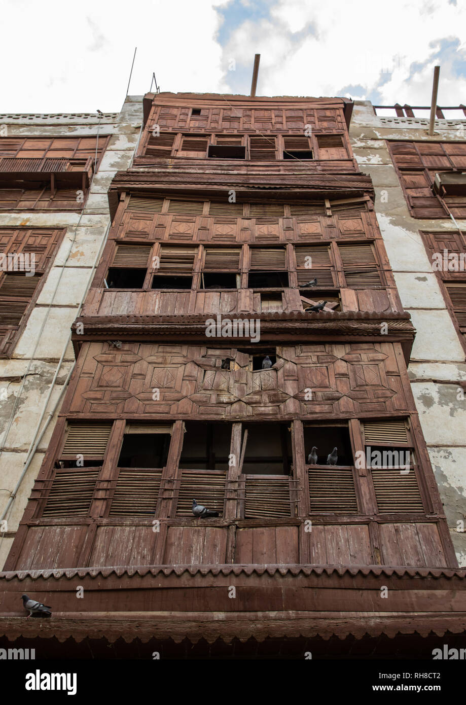Altes Haus mit Holz- mashrabiya in al-Balad Viertel, Mekka Provinz, Jeddah, Saudi-Arabien Stockfoto