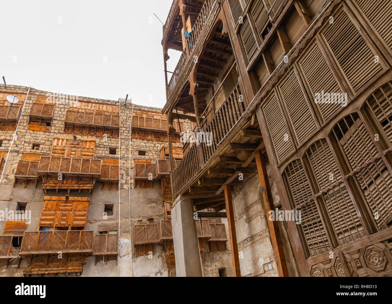 Altes Haus mit Holz- mashrabiya in al-Balad Viertel, Mekka Provinz, Jeddah, Saudi-Arabien Stockfoto
