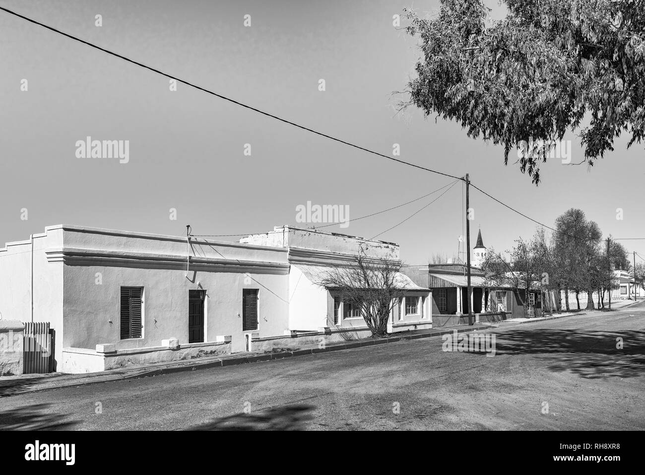 PHILLIPSTOWN, SÜDAFRIKA, 6. August ein monochromes Street Scene, mit historischen Häusern, in Phillipstown in der Northern Cape Provinz Stockfoto