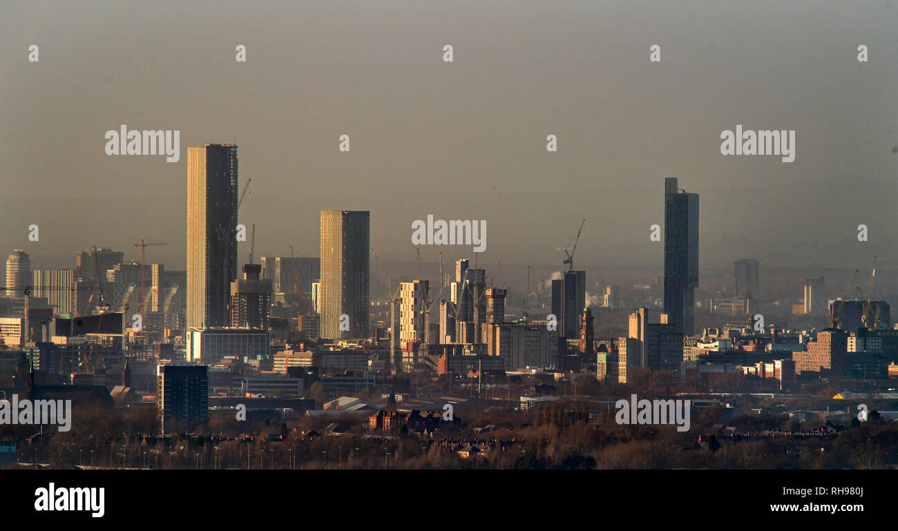 Manchester skyline zeigt die CIS-Gebäude, das Arndale Centre, Manchester Town Hall, Beetham Tower und Owen Street Projekt Stockfoto