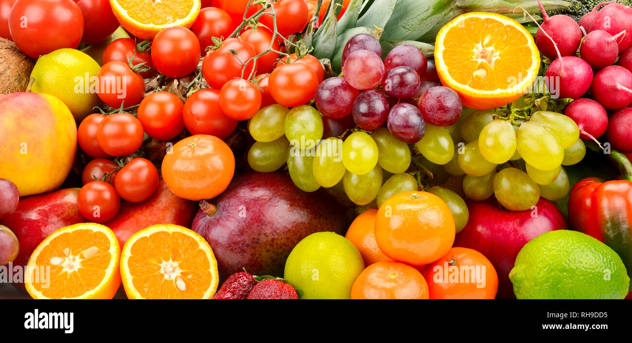 Blick von oben auf die Gemüse und Früchte. Landwirtschaftlichen Hintergrund. Stockfoto