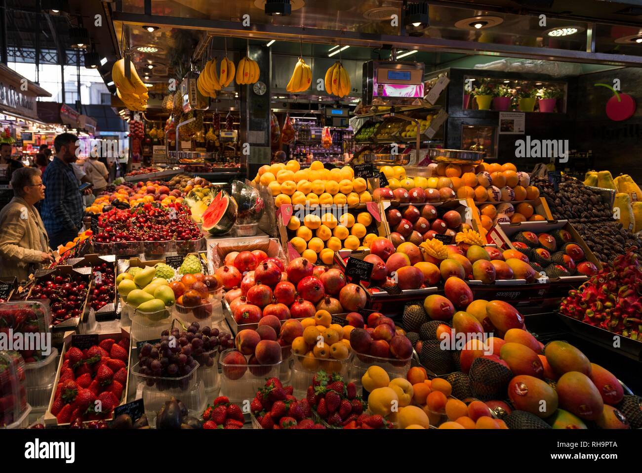 Obststand, Mercat de la Boqueria oder Mercat de Sant Josep, Hallen, Barcelona, Spanien Stockfoto