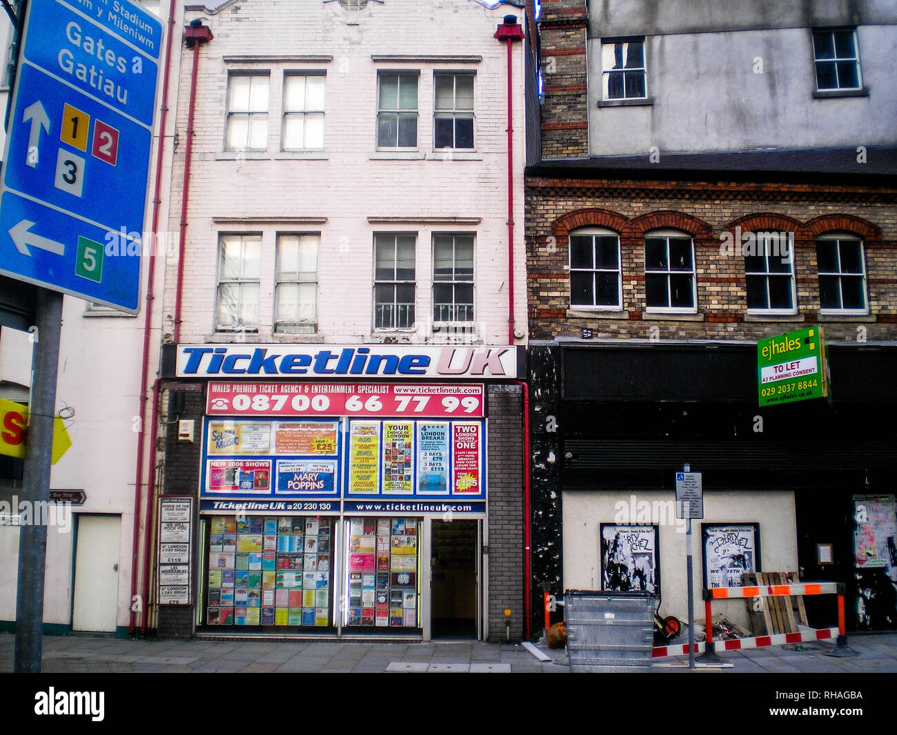 Street View, Cardiff, Wales, Vereinigtes Königreich Stockfoto