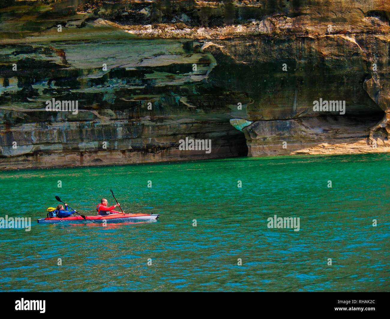 Pictured rocks kayak Fotos und Bildmaterial in hoher Auflösung Alamy