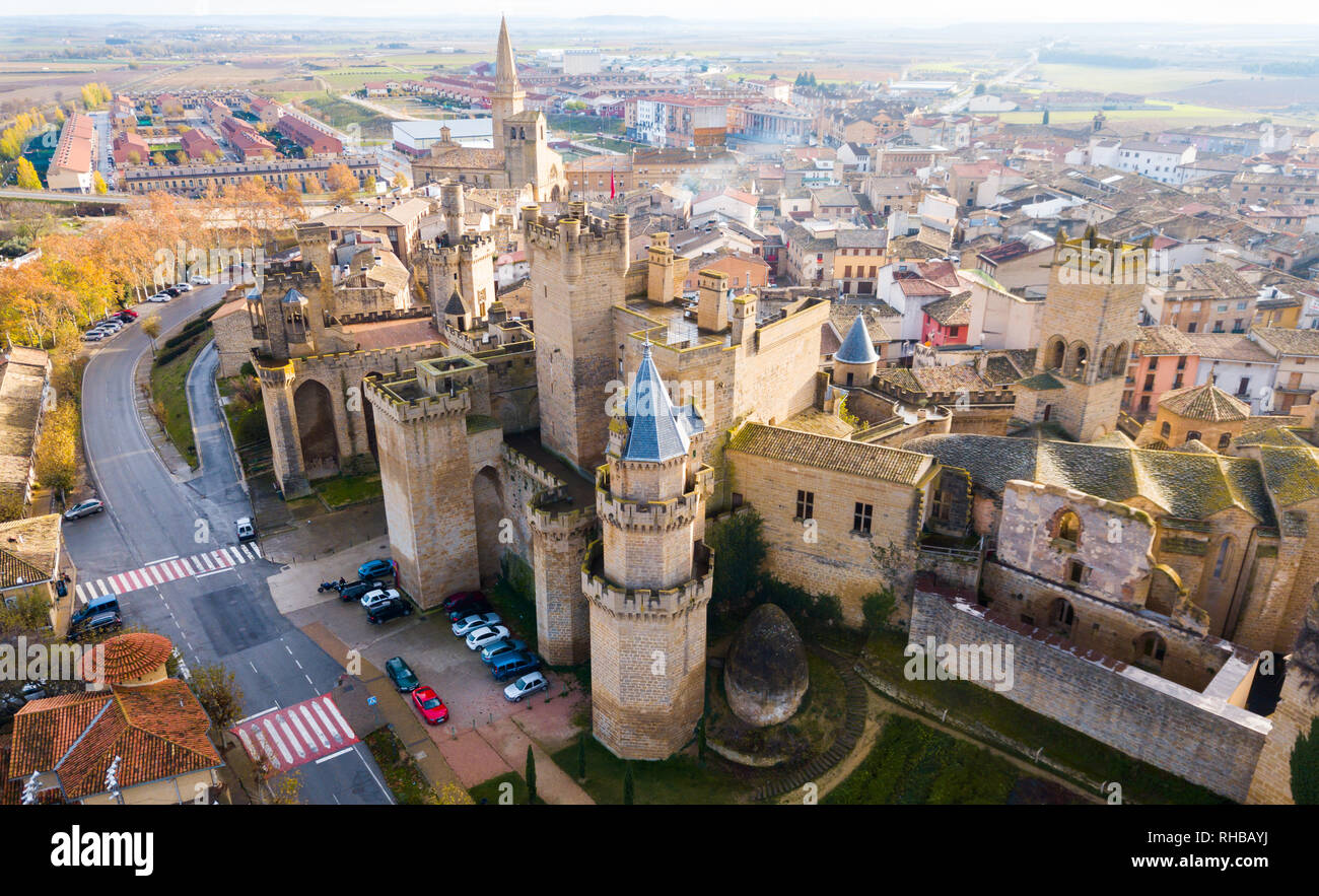 Luftaufnahme von Schloss Palacio Real de Olite. Navarra. Spanien Stockfoto