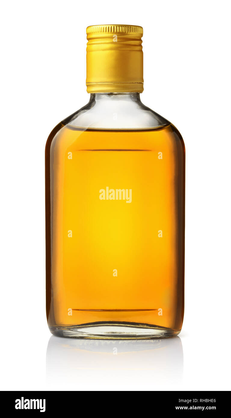 Vorderansicht von Brandy Flasche isoliert auf weißem Stockfoto