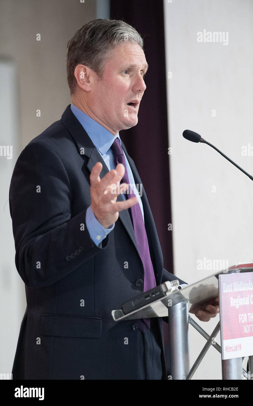 East Midlands Labour Party Conference 2019, Nottingham, Nottinghamshire, England, UK. 2. Februar, 2019. Labours Schatten Staatssekretär für das Verlassen der Europäischen Union Sir Keir Starmer M.P. debattieren auf Brexit und wie Verlassen der Europäischen Union würde die East Midlands Wirtschaft mit parteimitglieder an der East Midlands Labour Party Conference 2019 Wirkung. Alan Beastall/Alamy leben Nachrichten Stockfoto