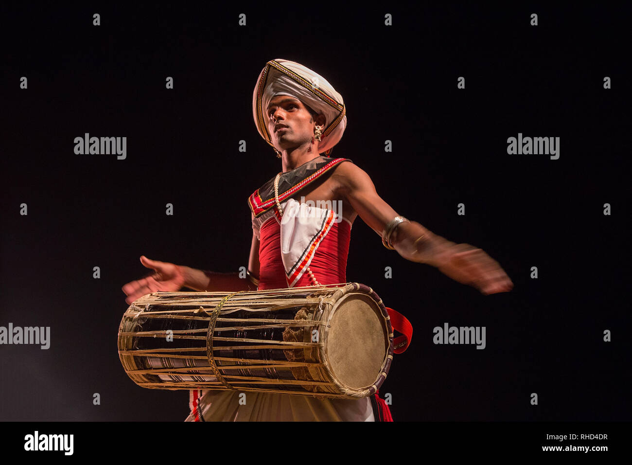 Gorizia, Italien - 27. August 2017: Musiker von Sri Lanka traditionelle Dance Company auf der internationalen Folklore Festival Stockfoto