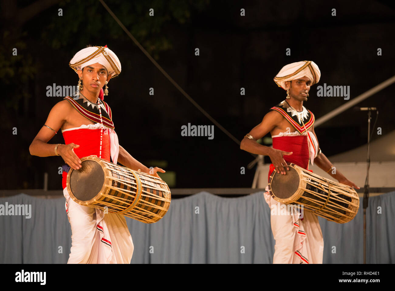 Gorizia, Italien - 26. August 2017: Musiker von Sri Lanka traditionelle Dance Company auf der internationalen Folklore Festival Stockfoto