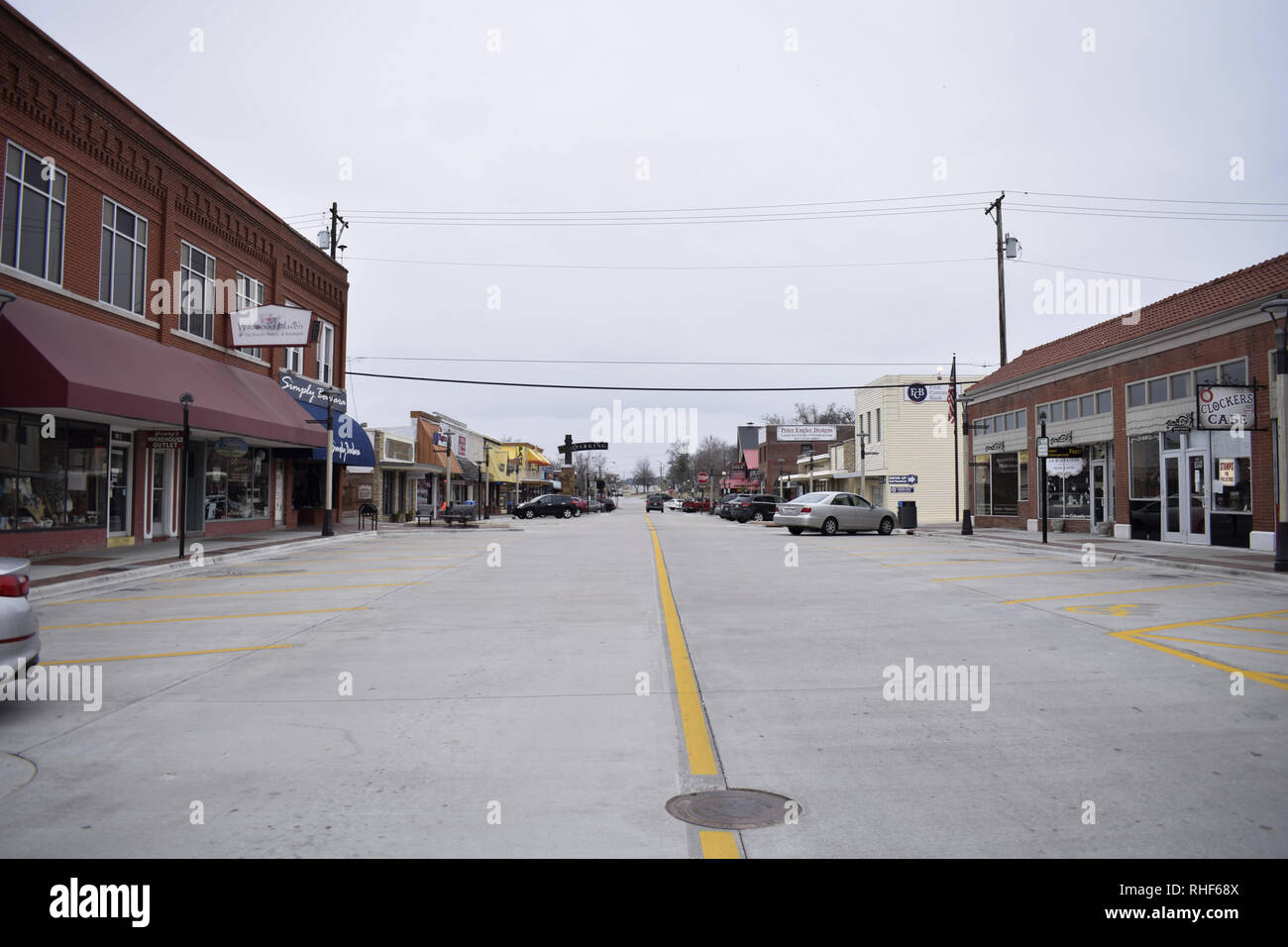 Downtown in Branson MO. Eine kleine, ruhige Stadt in der Nebensaison. Keine Shows, nicht viel los. Stockfoto