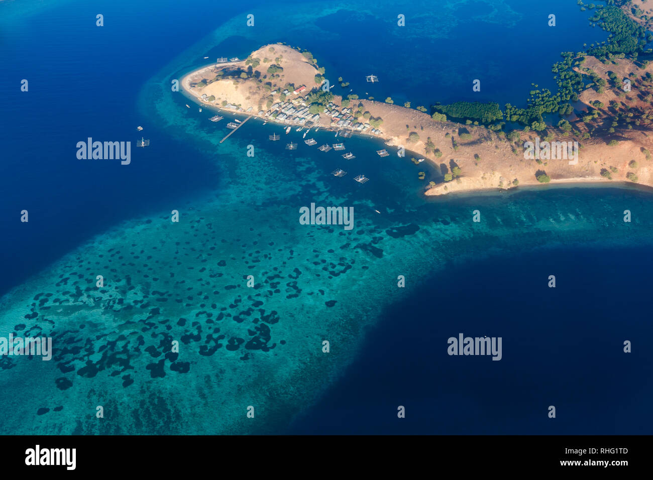 Luftaufnahme der Halbinsel und Hafen in Koror in einer Gruppe von Inseln im Südpazifik Stockfoto