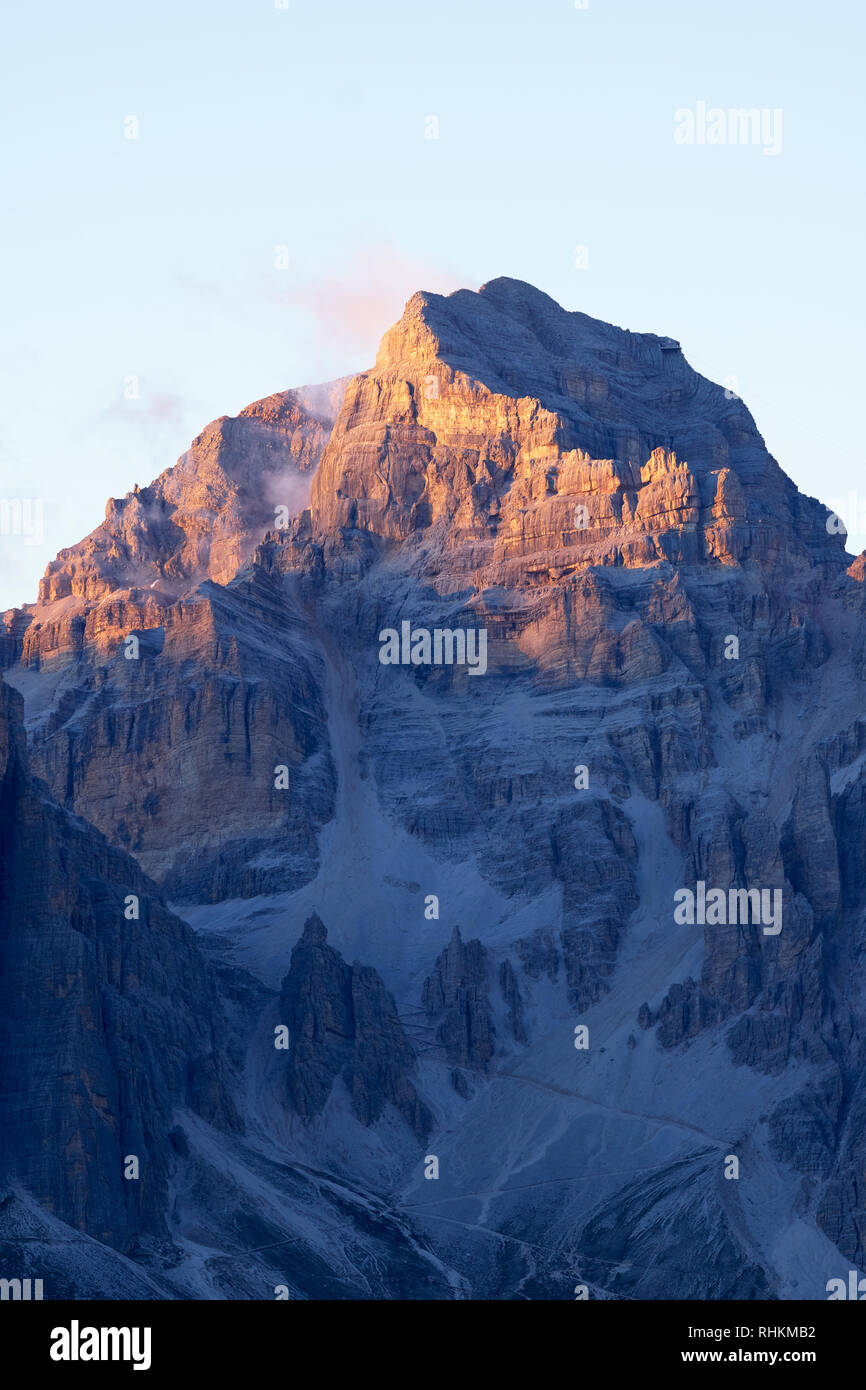 Blick auf Tofano di Mezzo von Passo Giau, Dolomiten, Belluno, Venetien, Italien Stockfoto