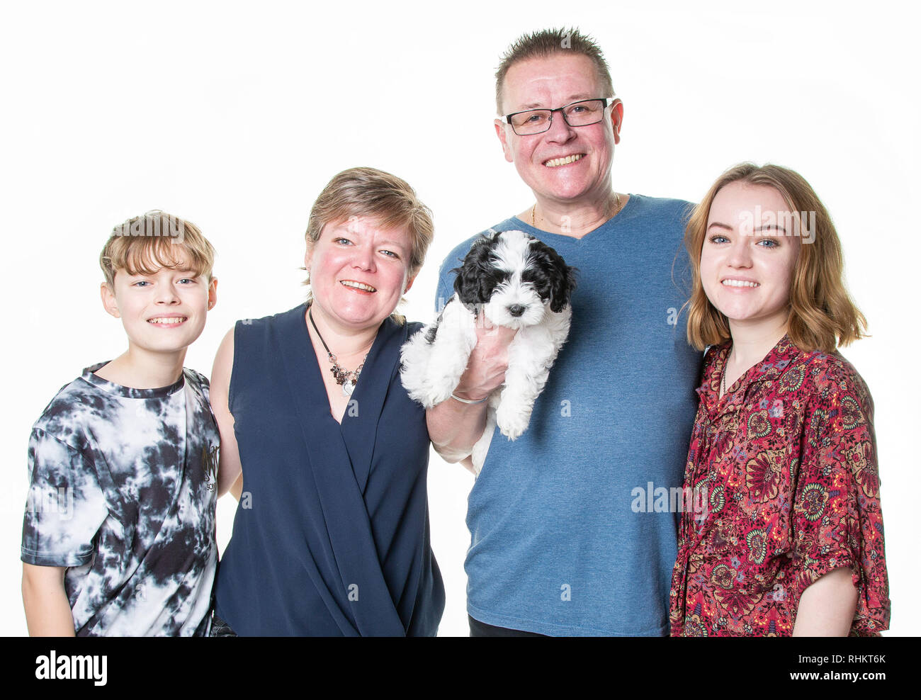 Familie mit Hund Stockfoto