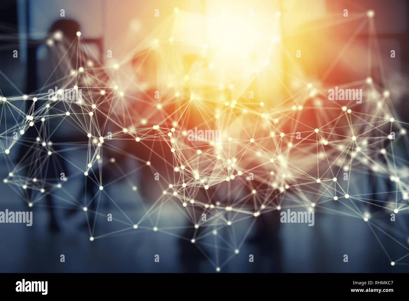 Abstrakte Internetverbindung Netzwerk Hintergrund mit Silhouette von Business Team Stockfoto