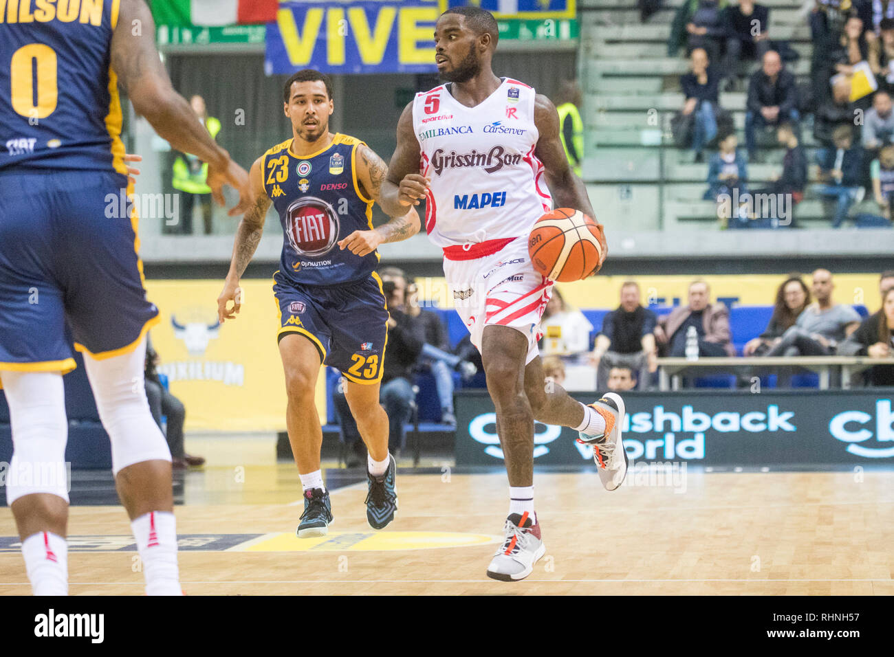 Turin, Italien. 03 Feb, 2019. Foto LaPresse - Mauro ujetto 3 2 2019 Turin (Italia) Sport Fiat Torino-Grissin BOn Reggio Emilia Nella Foto: Bryon Allen (Grissin Bon Reggio Emilia) Foto LaPresse - Mauro Ujetto 03-02-2018 Turin (Italien) Sport Warenkorb match Fiat Torino-Grissin BOn Reggio Emilia Credit: LaPresse/Alamy leben Nachrichten Stockfoto