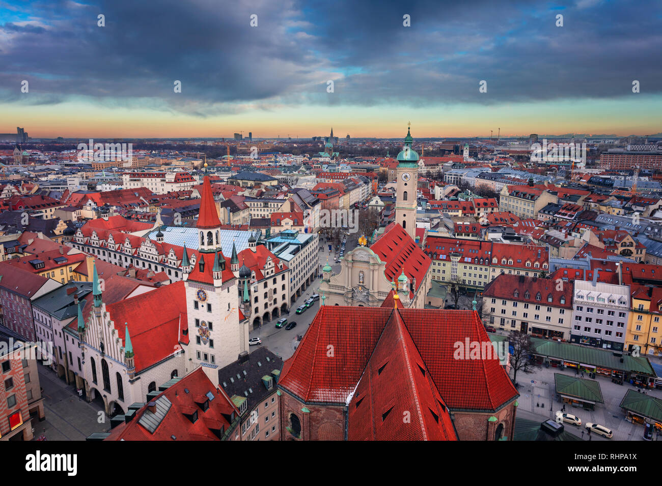 München. Antenne Stadtbild das Bild der Innenstadt von München, Deutschland bei Sonnenuntergang Stockfoto