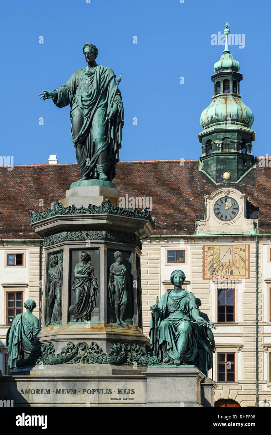Statue von Kaiser Franz Joseph I. in der Hofburg Wien, Österreich Stockfoto