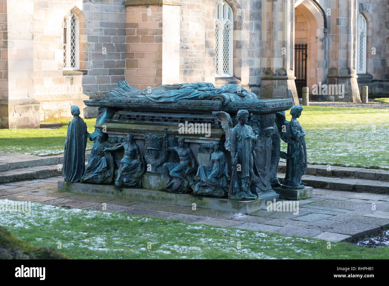 Elphinstone Denkmal - Bishop's Elphinstone Grab oder Denkmal (Nordseite zeigt die vier Kardinaltugenden), Kings College, Aberdeen University Stockfoto
