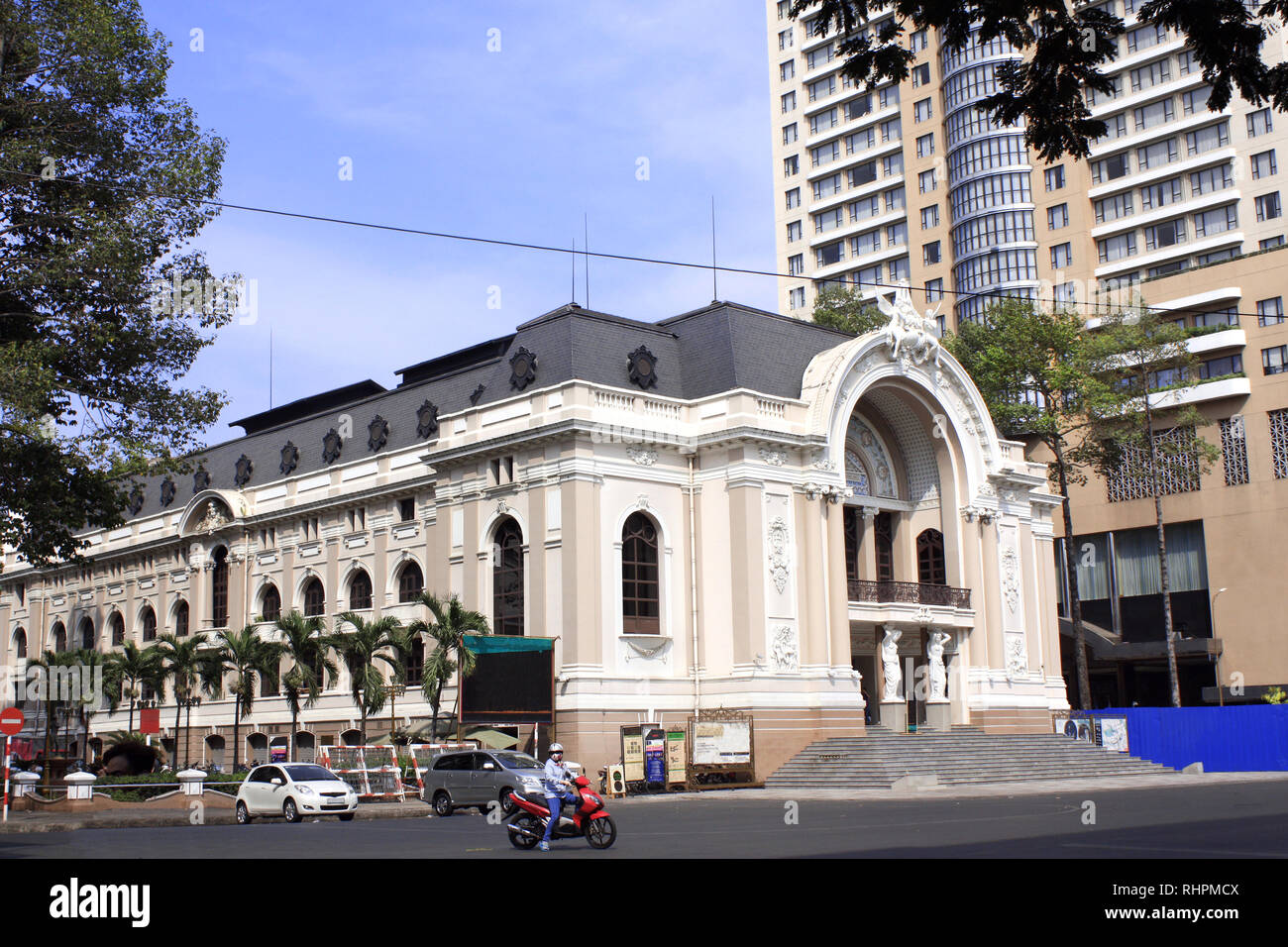 Fassade des historischen Saigon Opernhaus (Stadttheater von Ho Chi Minh City), Dong Khoi Street, Ho Chi Minh City, Vietnam Stockfoto