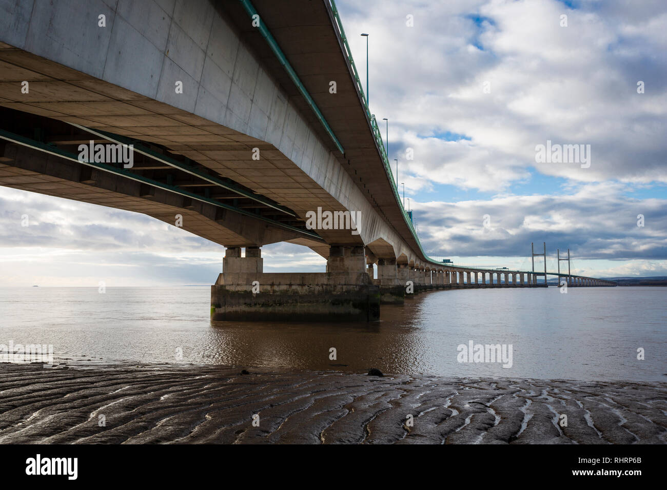 Severn Bridge, die auch als der Prinz von Wales Bridge bekannt, die die Autobahn M4 von Gloucestershire in England Gwent in Wales Stockfoto