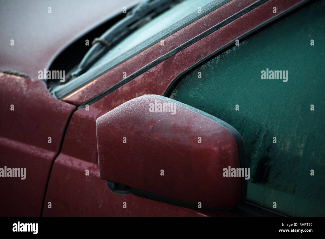 Winter Fahrbedingungen frosty Auto am Morgen Stockfoto