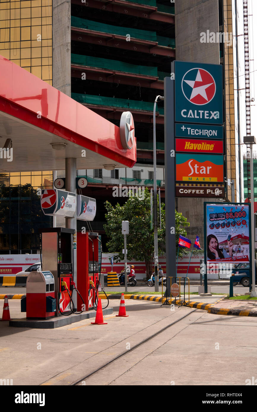 Kambodscha, Phnom Penh, Monivong Boulevard, Preah Ang Yukanthor Straße (79), Caltex Tankstelle Stockfoto