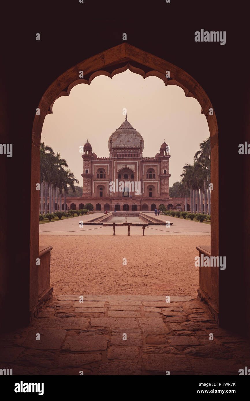 Safdarjung Grab ist ein Sandstein und Marmor Mausoleum in Delhi, Indien. Es wurde 1754 in den späten Mughal Empire Stil für Nawab Safdarjung gebaut. Saf Stockfoto