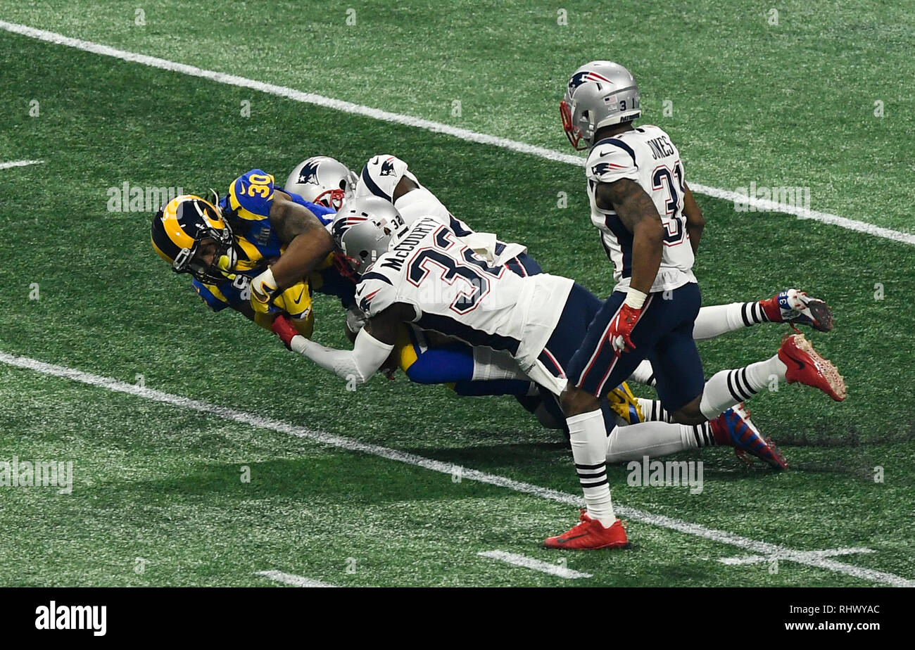 Atlanta. 3 Feb, 2019. Los Angeles Rams' Todd Gurley ist während der NFL Super Bowl LIII Fußball-Spiel zwischen den New England Patriots und Los Angeles Rams in Atlanta, USA, Februar 3, 2014 (1 l). New England Patriots gewann 13-3. Quelle: Xinhua/Alamy leben Nachrichten Stockfoto