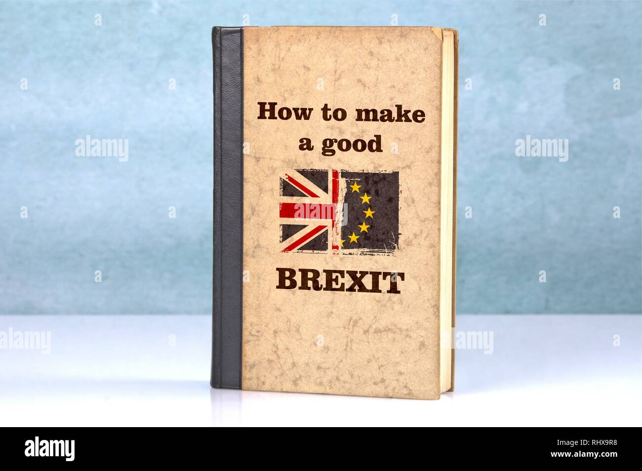 Old Book Cover Stockfotos Und -Bilder Kaufen - Seite 3 - Alamy