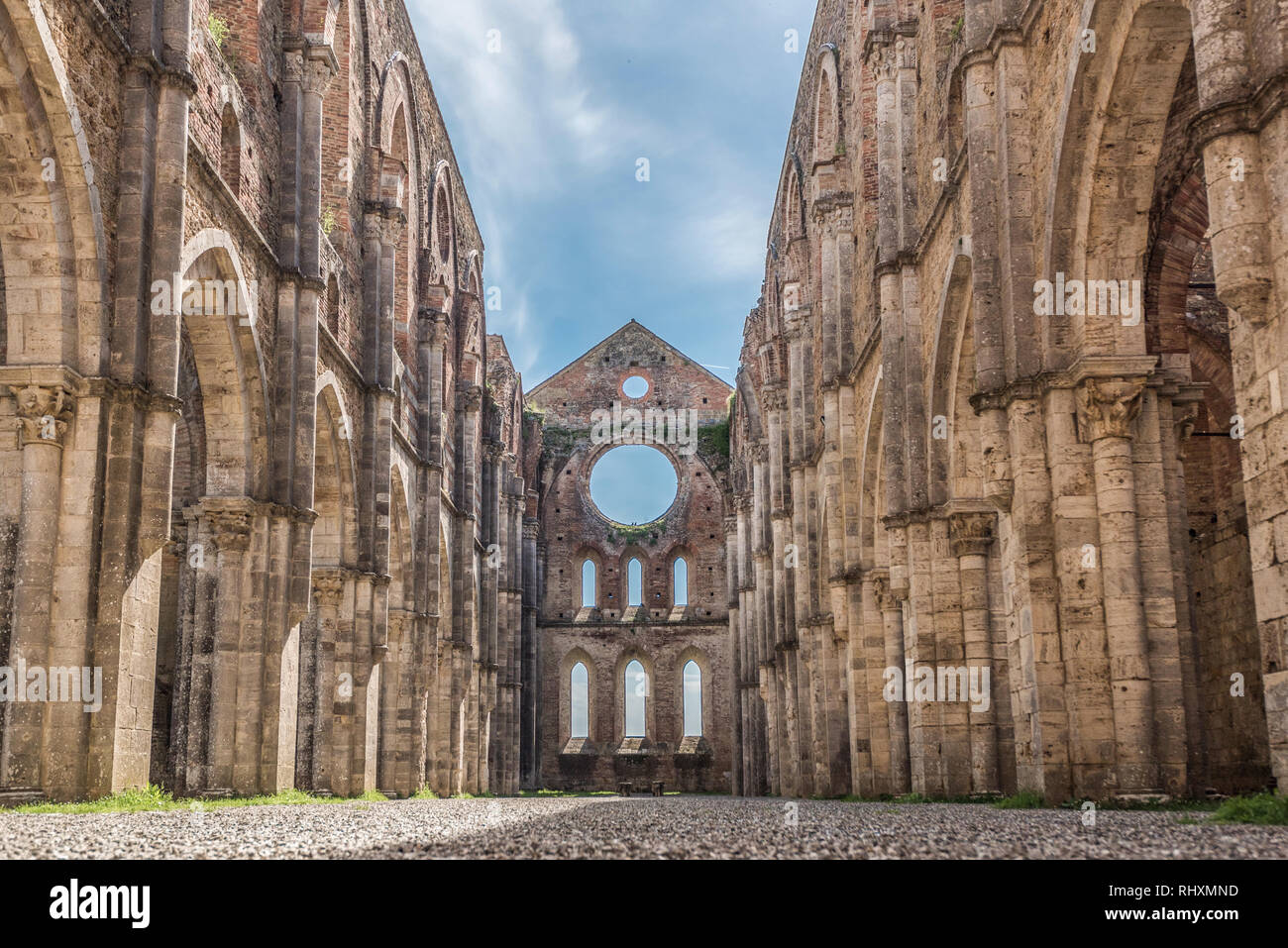 Innenansicht der Abtei von San Galgano Stockfoto