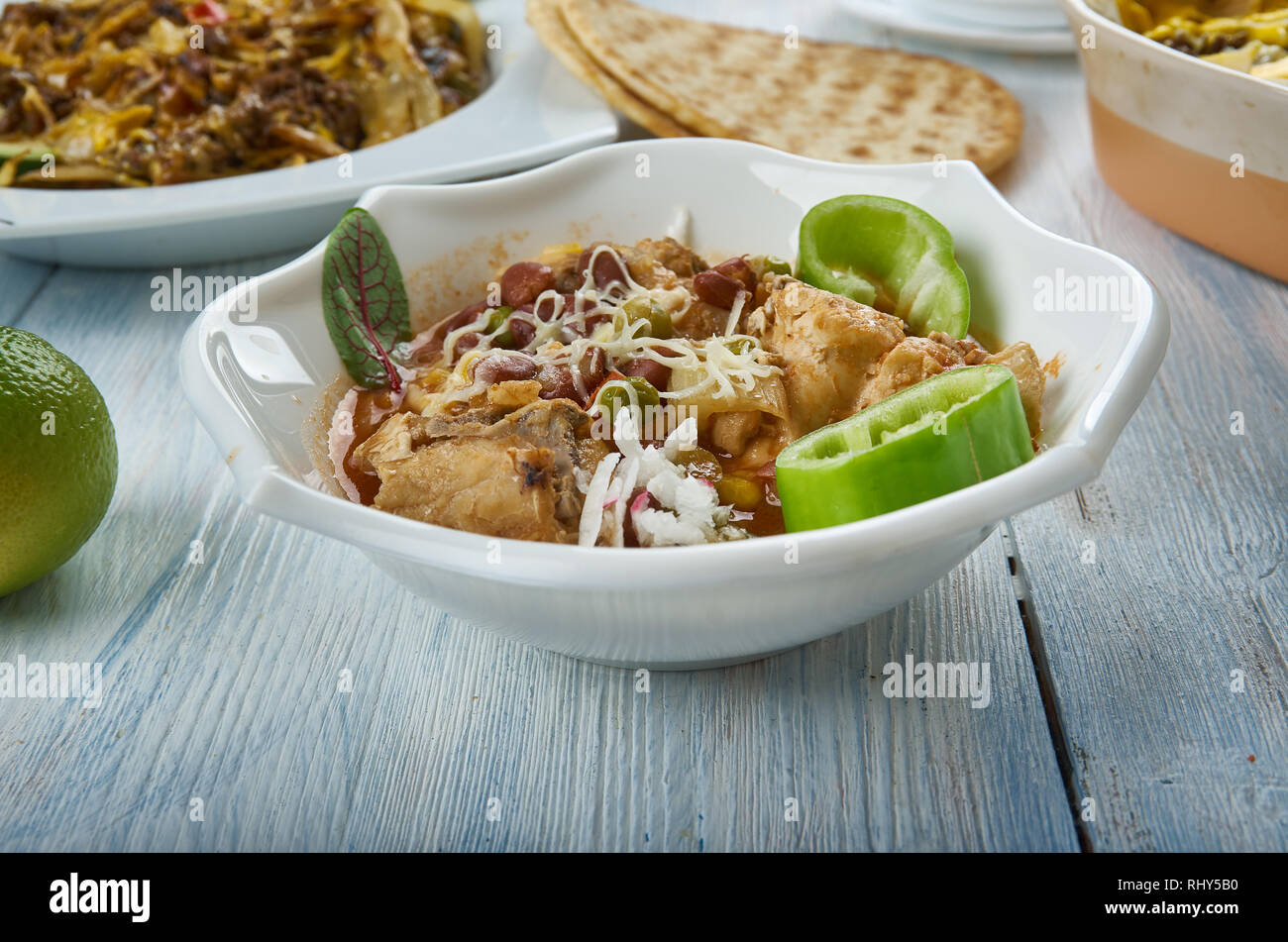 Slow Cooker Tex-Mex Hühnereintopf, Tex-Mex-Küche, Traditionelle ... Slow Cooker Tex-Mex Hühnereintopf, Tex-Mex-Küche, Traditionelle ...