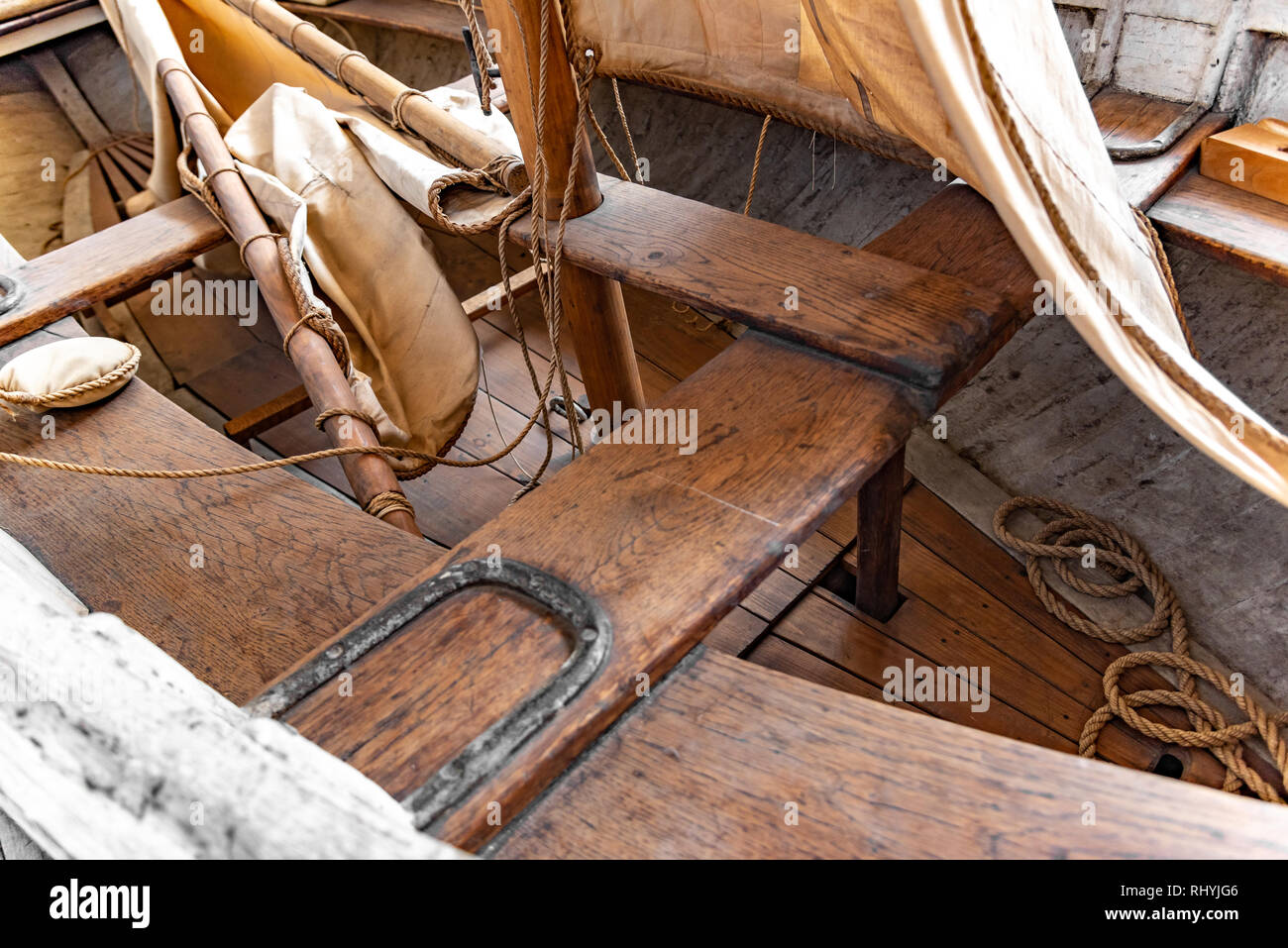 Segeln rudern Holz Fischerboot. Stockfoto