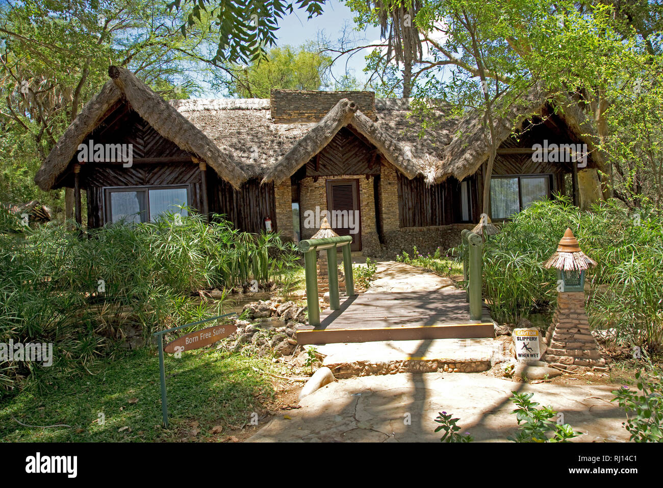 Schild am Eingang der Geboren kostenlos Suite, Sarova Shaba Game Lodge, Shaba National Reserve, Kenia Stockfoto