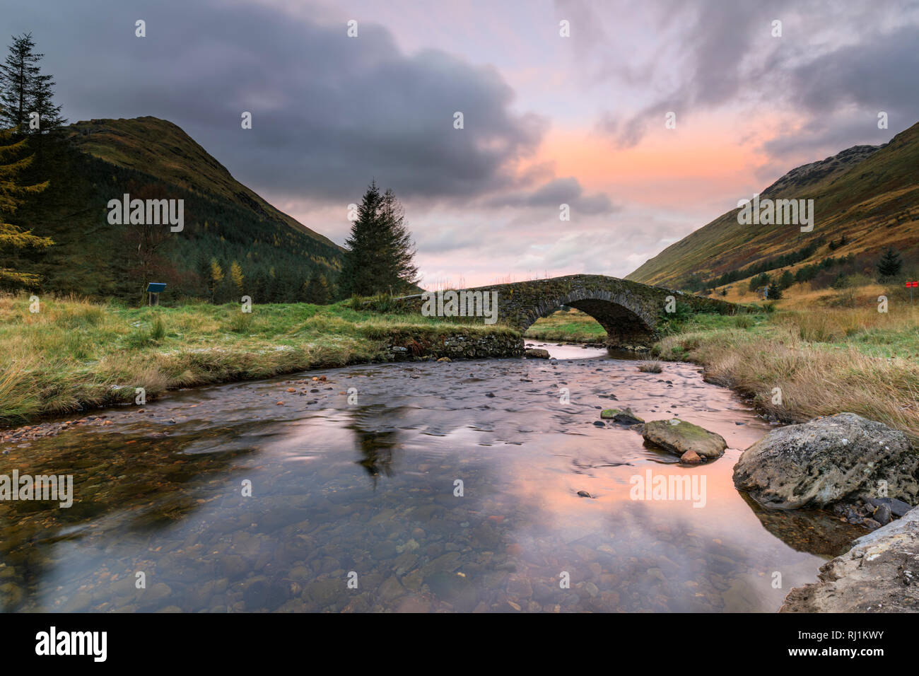 Butter Brücke in die Arrochar Alps in Schottland. Stockfoto