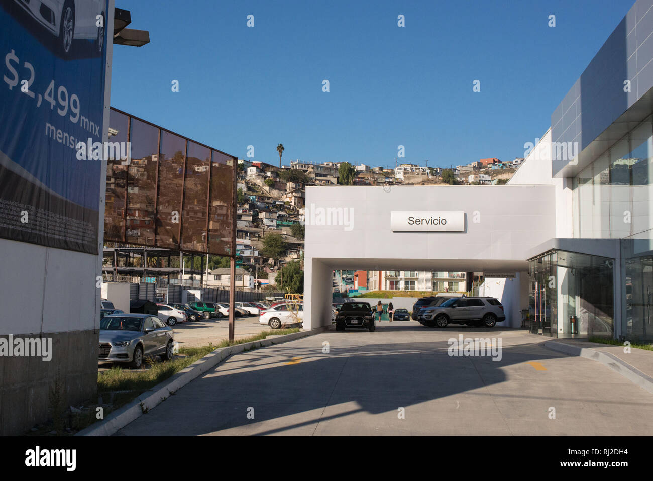 Tijuana, Mexiko: Autohändler. Stockfoto