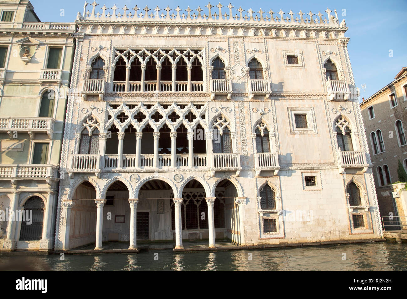 Fassade des Ca D'Oro Palast in Venedig (Palazzo Santa Sofia als Golden House bekannt), Italien Stockfoto