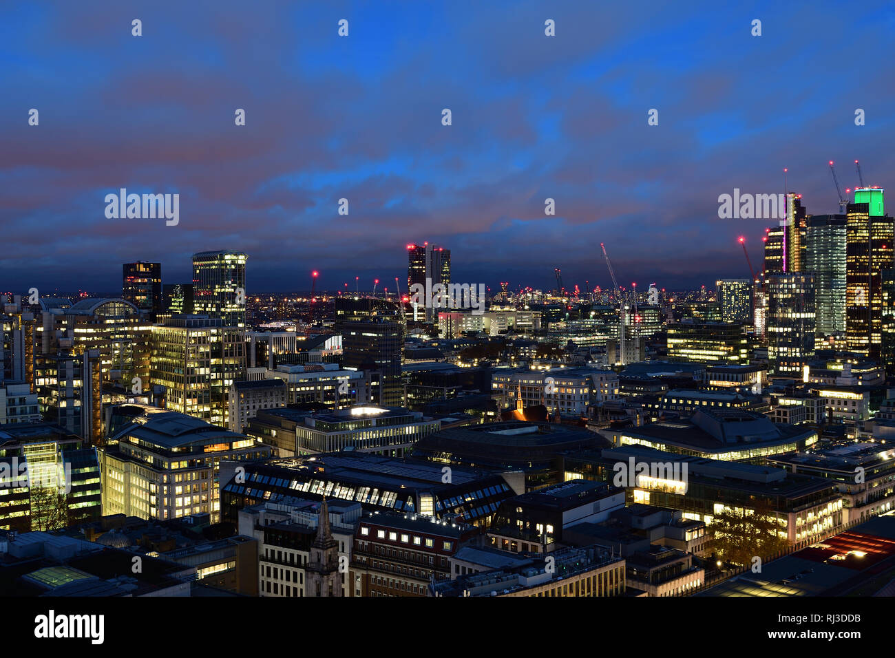 Nacht Foto auf die Skyline von London Stockfoto
