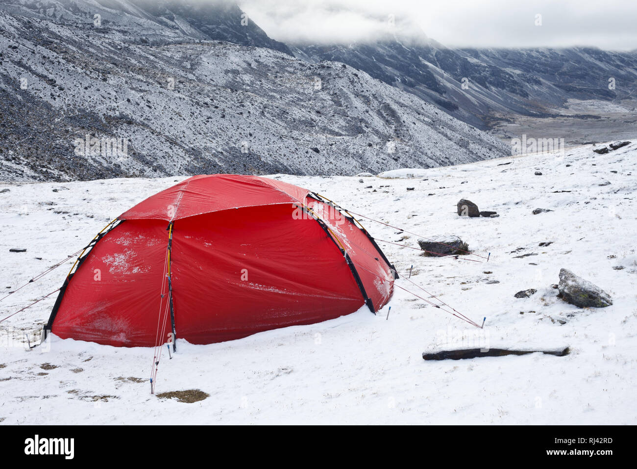 Ho Chi Minh, die Cordillera Apolobamba, Zelt, Schnee, Stockfoto