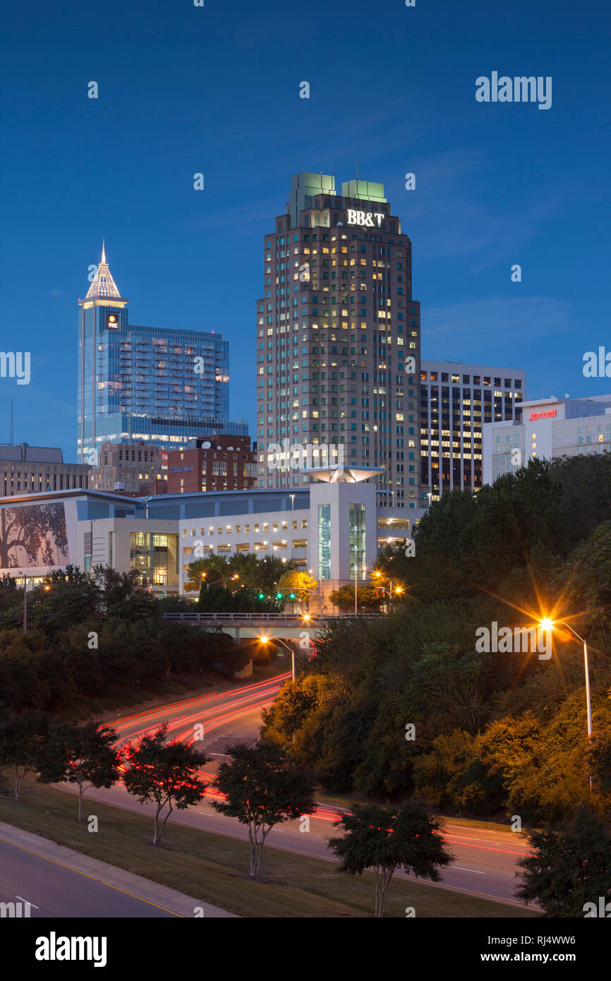 USA, North Carolina, Raleigh, Skyline der Stadt, Sonnenuntergang Stockfoto