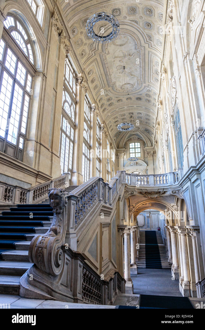 Europa, Italien, Piemont, Turin, im Treppenhaus des Palazzo Madama, gestaltet um 1720 von Filippo Juvarra (UNESCO-Weltkulturerbe), Stockfoto