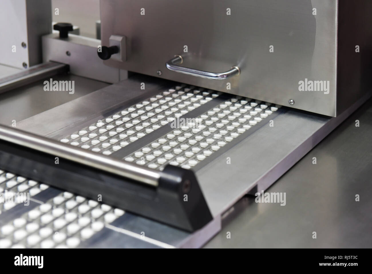 Die pharmazeutische Medizin tablet Pille Produktionslinie Stockfoto
