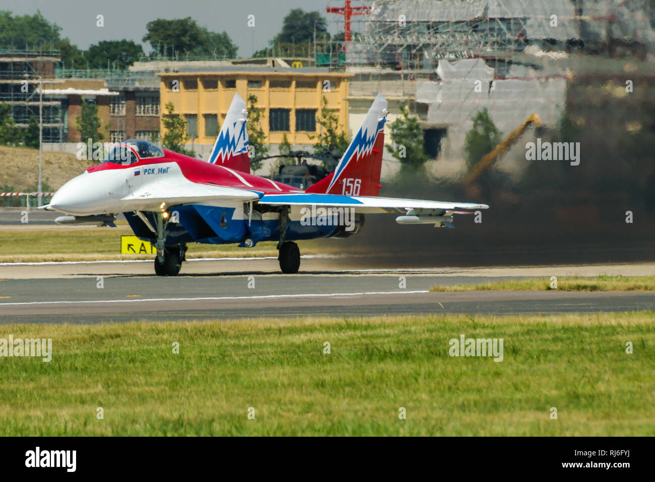 MIG-29OVT Jet Flugzeug, Schubvectoring Teststand auf der Farnborough International Airshow, UK Air Show. Mikoyan Gurevich MiG29. Smokey-Motoren Stockfoto