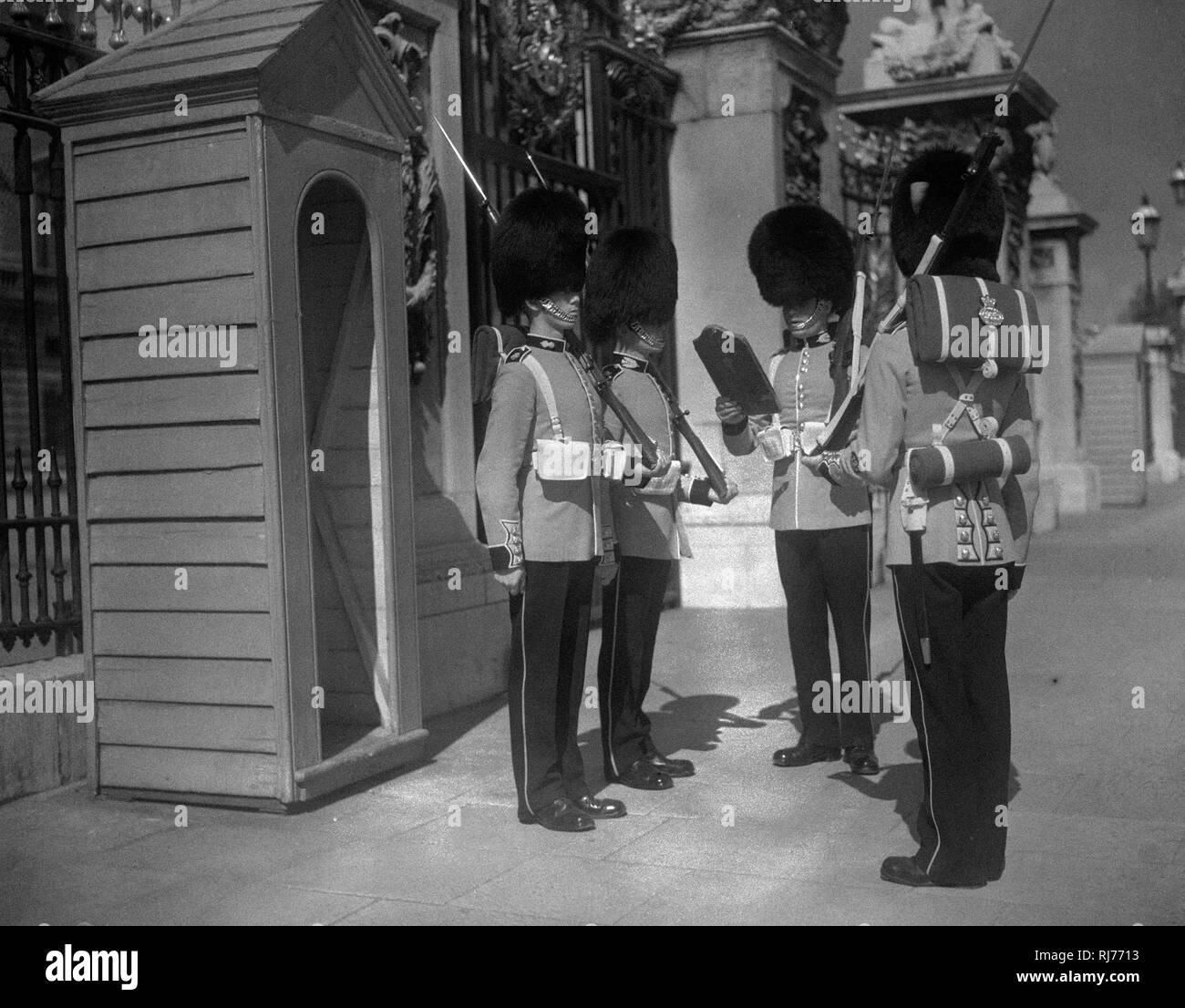 Ändern der Guard am Buckingham Palace. Stockfoto