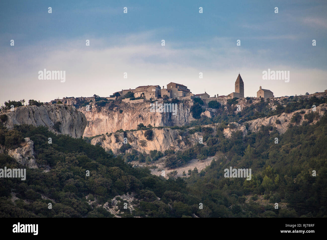 Lubenice, Kroatien, Nähe der Blauen Grotte, ehemaliger Piratenstützpunkt Stockfoto