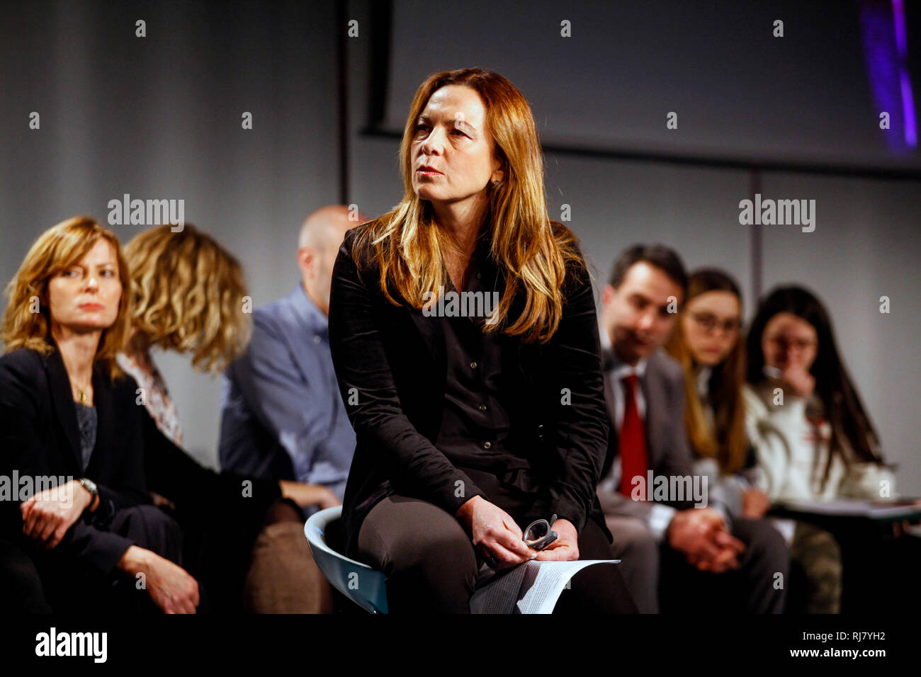 Foto LaPresse - Mourad Touati Balti 05/02/2019 Milano (ITA) - Via Gattamelata 5 Cronaca Pro il Safer Internet Day incontro Contro il Cyberbullismo Una Nuova alleanza tra Scuola e Famiglia con la presenza del Ministro dell'istruzione Nella Foto: Ermenegilda Siniscalchi Stockfoto