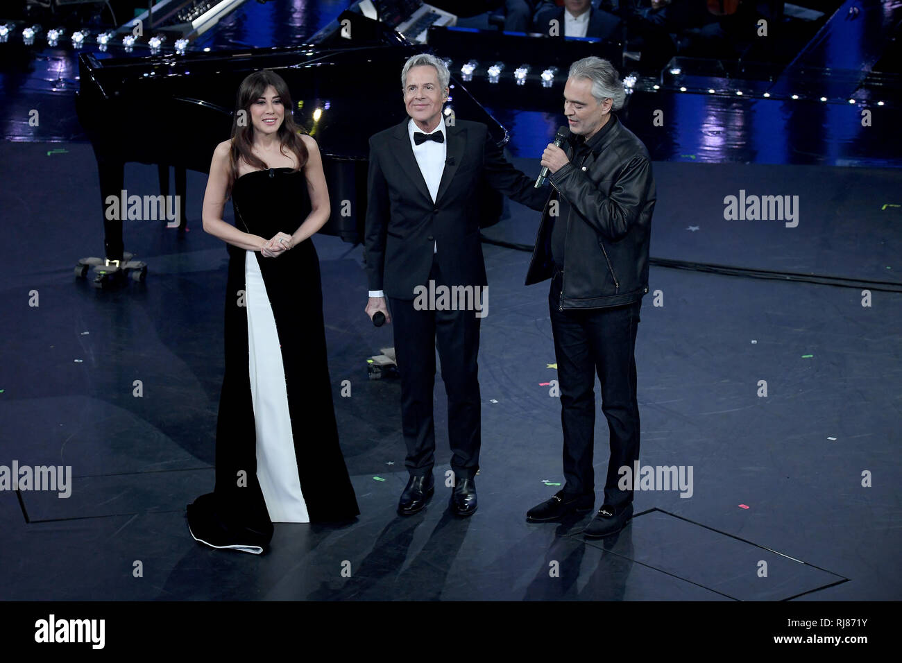 Sanremo, 69. Festival des italienischen Liedes 2019. Prima Serata. Im Foto Andrea Bocelli und Claudio Baglioni und Virginia Raffaele Stockfoto