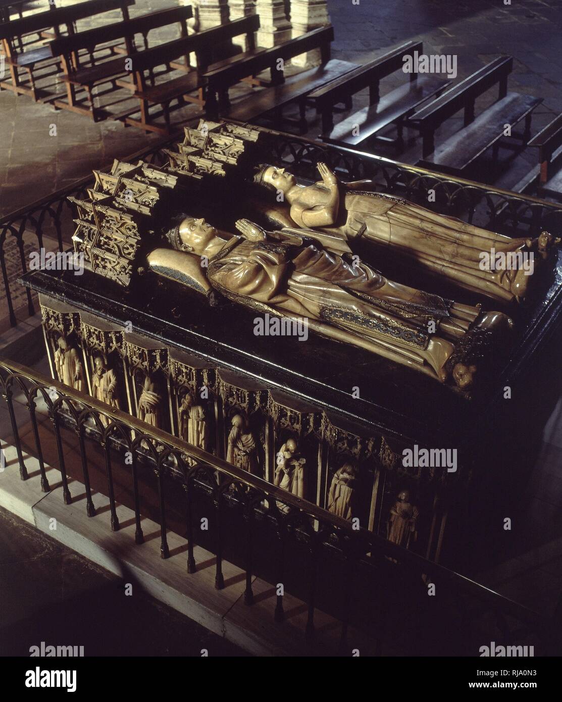 DE SEPULCRO CARLOS III DE NAVARRA Y SU ESPOSA LEONOR DE TRASTAMARA - 1416 - ALABASTRO. Autor: LOME DE TOURNAY JEAN. Lage: CATEDRAL - Interieur. Pamplona. NAVARRA. Spanien. Stockfoto