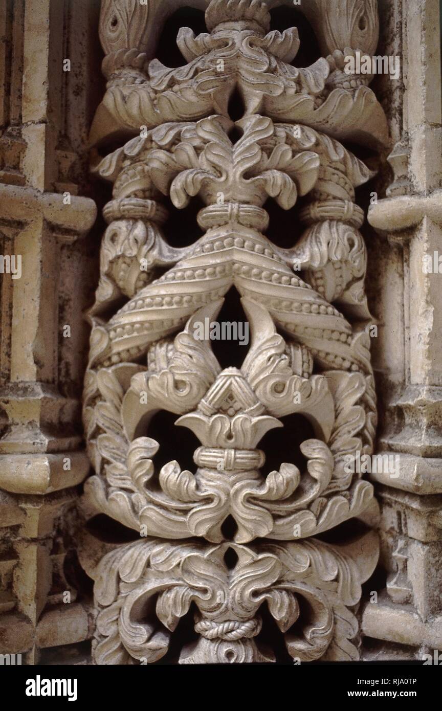 CLAUSTRO REAL-DET-ARTE DECORATIVO MANUELIN. Lage: MONASTERIO DE SANTA MARIA DE LA VICTORIA. BATALHA. PORTUGAL. Stockfoto